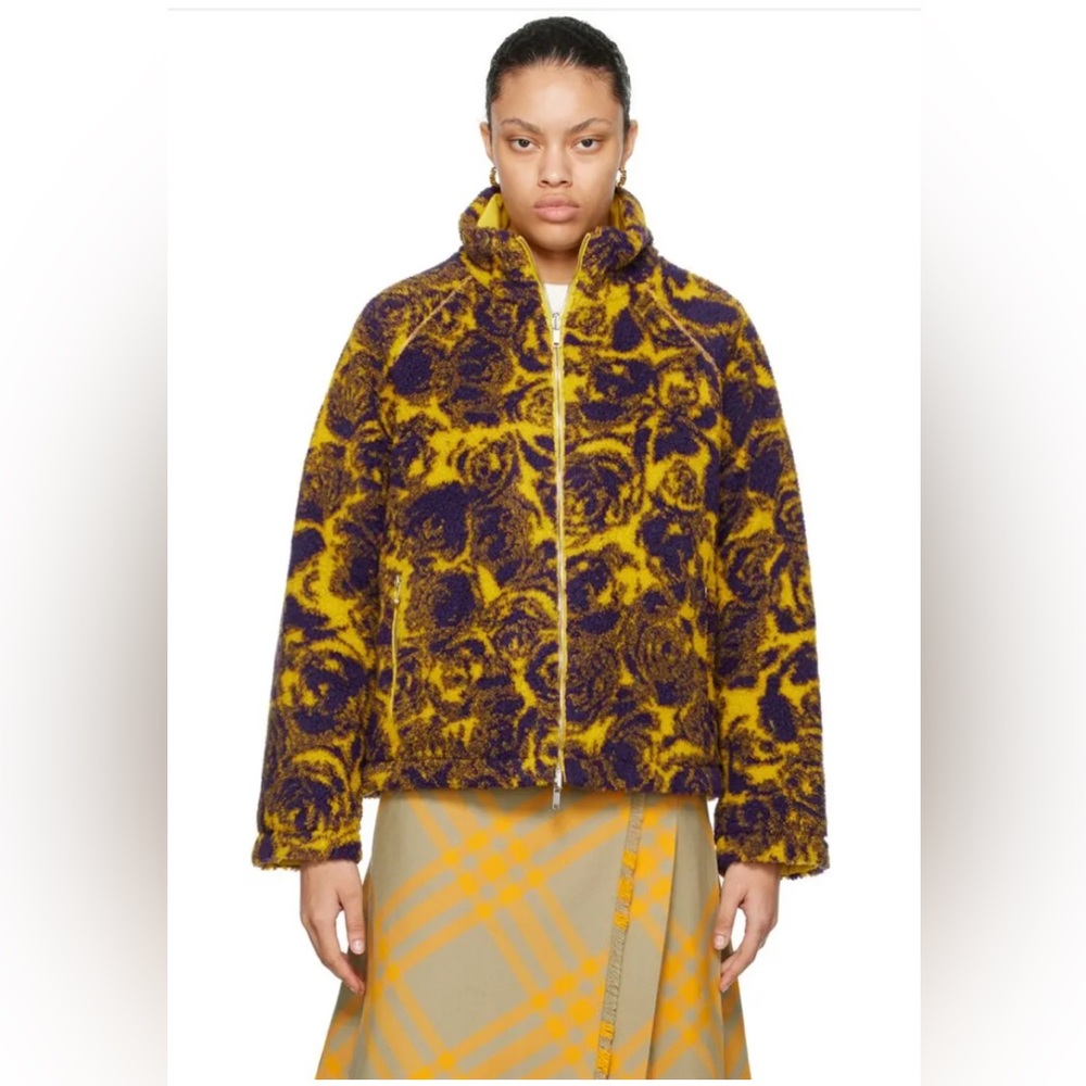 Burberry Rose Jacquard Fleece Jacket
PEAR. Size 14. New with tags. $2590